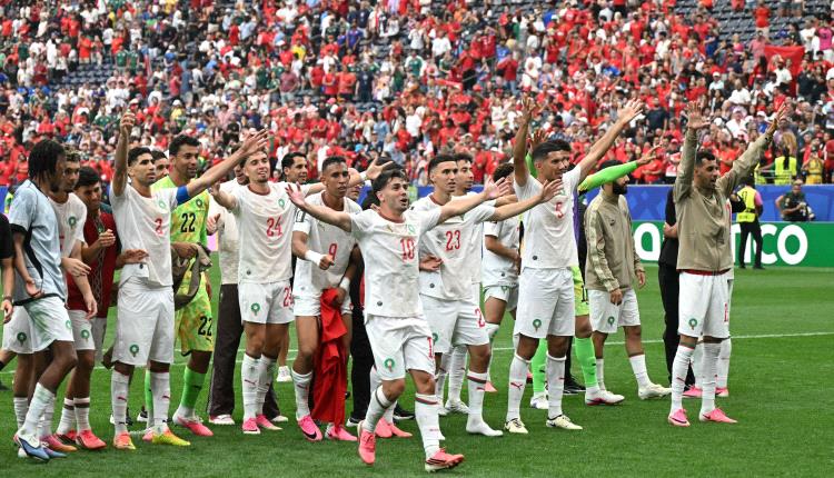 "فريق قوي جدًا".. الصحف الفرنسية ترفع القبعة للمغرب قبل الموقعة المرتقبة
