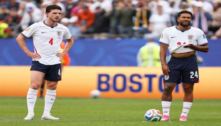 عزل نجم منتخب إنجلترا بعد إصابته بفيروس
