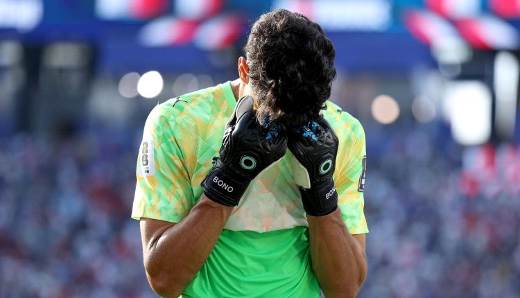 مفاجأة مدوية.. الهلال يدرس التخلص من ياسين بونو!
