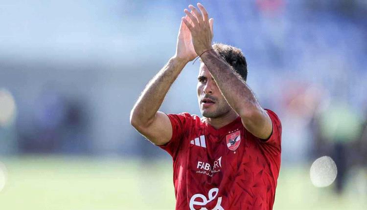 رغم نفي والده.. إدارة الأهلي المصري تسعى للتخلص من 