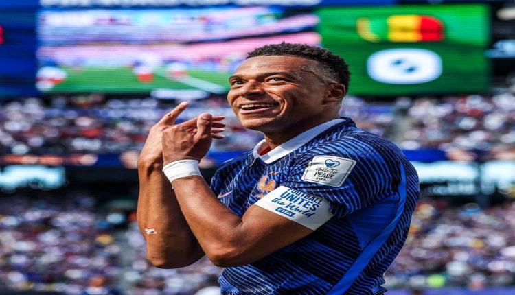 كيليان مبابي يهز عرش ميسي ويكتب إنجازاً تاريخياً