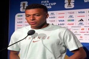 مبابي.. يطمئن الجماهير الفرنسية