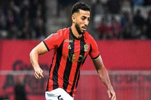 بسبب الراتب الضخم.. بيراميدز يقترب من خطف نجم الأهلي السابق