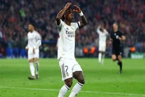آرسنال ينتهز الفرصة.. 4 أسباب تعجل برحيل فينيسيوس جونيور عن ريال مدريد