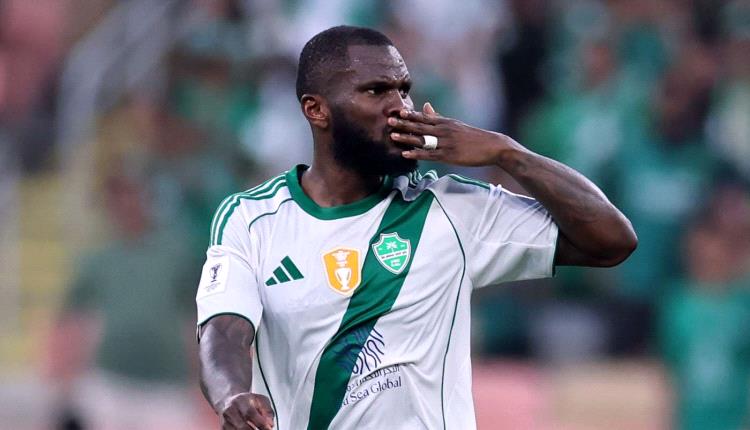  مفاجأة.. الدوري السعودي يجبر الأهلي على التضحية بكيسيه مجانًا!
