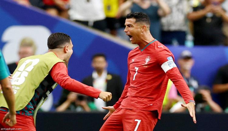 أول لاعب يسجل في 6 نسخ .. رونالدو يكتب رقما موندياليا جديدا