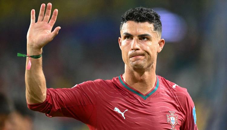 مدرب البرتغال يرد بقوة على مقارنة رونالدو بميسي وهالاند
