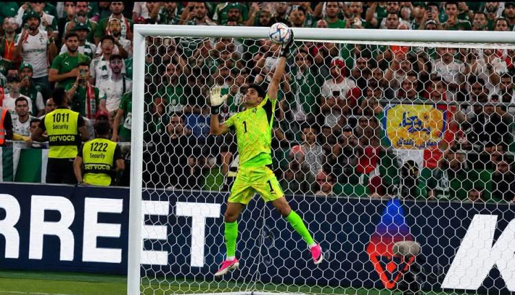 نسبة نجاح مذهلة.. كم ركلة ترجيح تصدى لها ياسين بونو في كأس العالم؟
