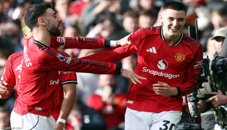 يونايتد يقفز إلى الثالث بنقاط كريستال بالاس