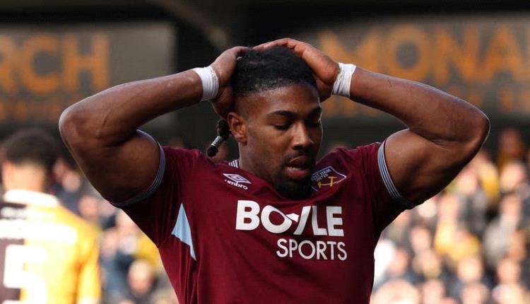 مدرب وست هام يمنع تراوري من رفع الأثقال