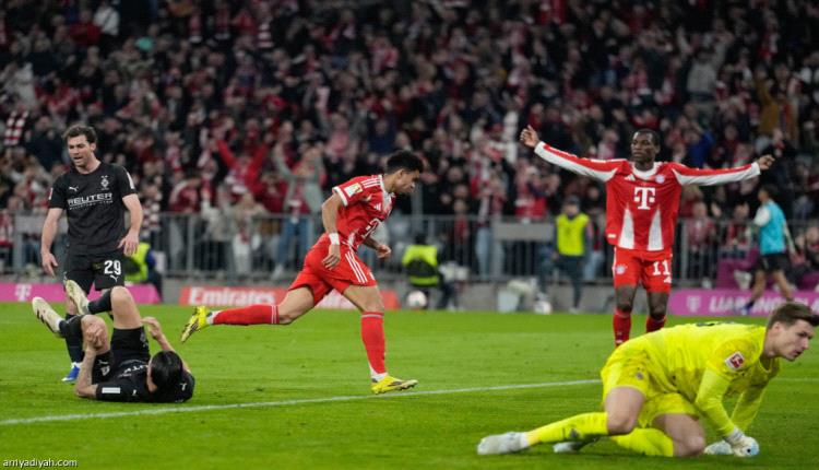 الانتصار السابع تواليا.. بايرن يضرب جلادباخ برباعية