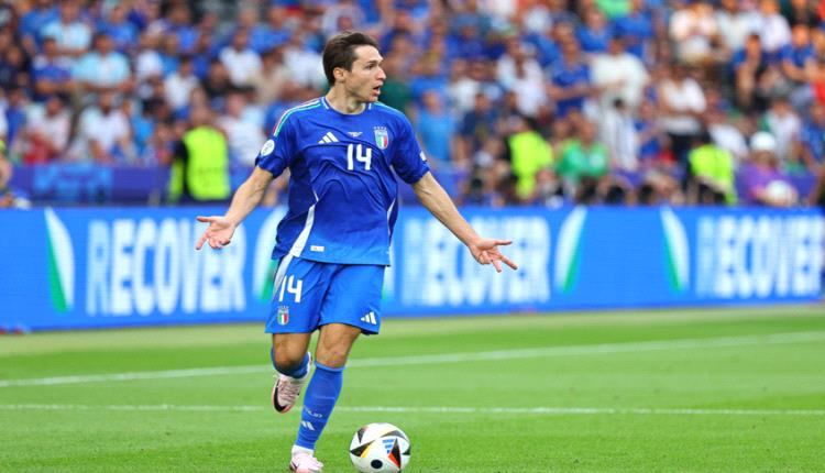 كييزا يعود لقائمة إيطاليا.. آمال جديدة لتفادي الغياب عن كأس العالم للمرة الثالثة تواليا