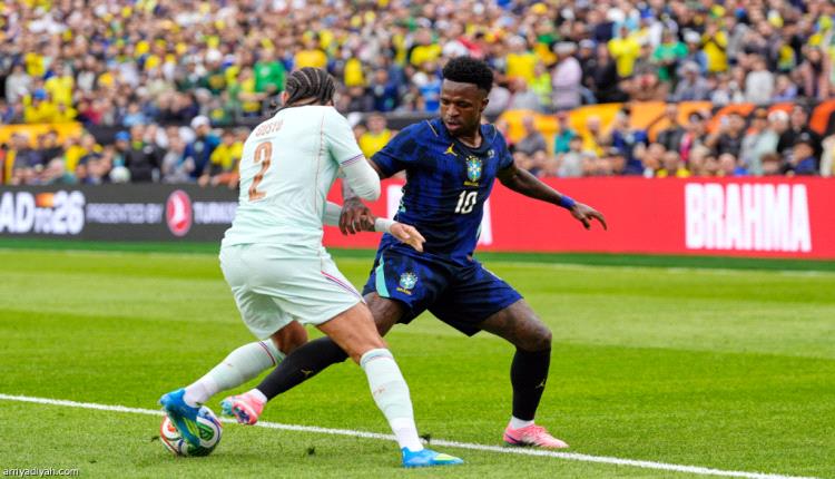 بعد إصابة رافينيا.. شكوك حول فينيسيوس
