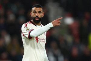 "مقارنة مع رونالدو".. كاراغر "العدو اللدود" يتغنى بصلاح بعد إعلان رحيله عن ليفربول