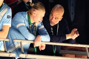 هالاند يصل برشلونة منتصف الليل برفقة والده