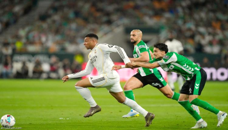 قبل الكلاسكيو.. مبابي يدحض اتهامات التقاعس