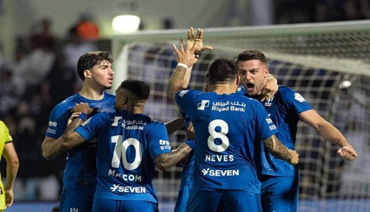 الهلال يشدد الخناق على النصر 