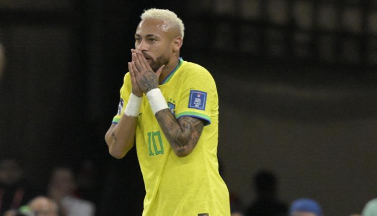 رسميا.. طبيب منتخب البرازيل يؤكد إصابة نيمار ويحدد مدة غيابه 