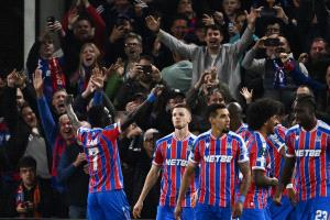 كريستال بالاس ورايو فاييكانو إلى نهائي دوري المؤتمر الأوروبي