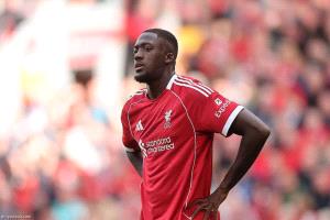 ليفربول..كوناتي يلوّح بالرحيل