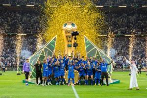 الهلال يتوج بكأس الملك للمرة العاشرة