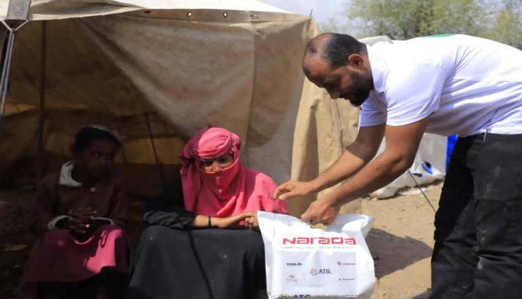 مركز الطاقة الخضراء في عدن يساهم في إنارة مخيمات النازحين في