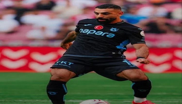 صلاح يرد على جدل النجيل الصناعي بأسيست عالمي