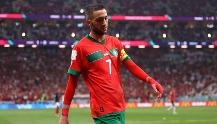 هل يلجأ للفيفا؟.. عرض عربي مغرٍ يقتحم أزمة زياش والوداد
