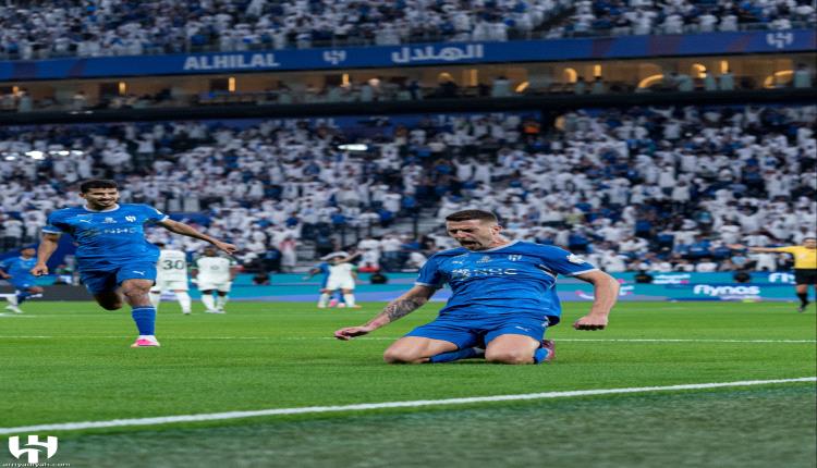 كلاسيكو أزرق بامتياز.. الهلال يستعرض بثلاثية في شباك الأهلي ويتصد..