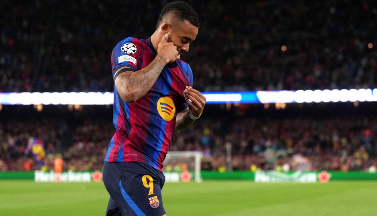 في 15 يومًا فقط.. جيسوس يشعر بتأثير برشلونة سريعًا
