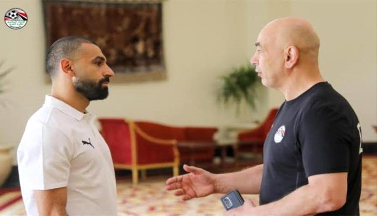 محمد صلاح يترك معسكر منتخب مصر بسبب حسام حسن
